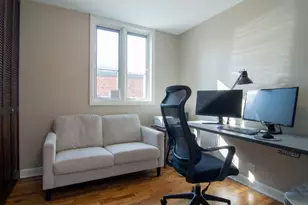 2044 N Larrabee St, Chicago, IL 60614 - Photo 11