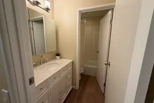 2044 N Larrabee St, Chicago, IL 60614 - Photo 19