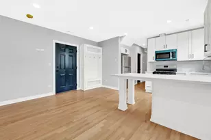 2704 W 24th Pl, Chicago, IL 60608 - Photo 5