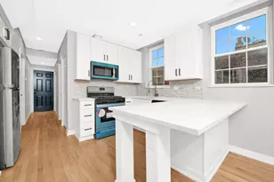 2704 W 24th Pl, Chicago, IL 60608 - Photo 7