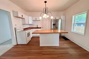 617 E 4th St, Centralia, IL 62801 - Photo 3