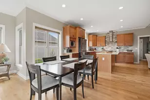 1934 Parkside Dr, Sycamore, IL 60178 - Photo 9