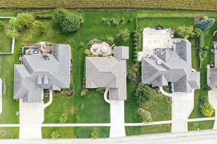 1934 Parkside Dr, Sycamore, IL 60178 - Photo 3