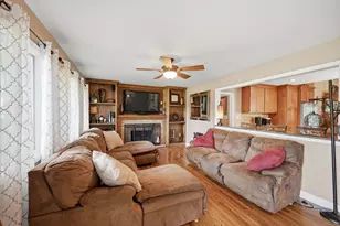 28 S Cherry Dr, Oswego, IL 60543 - Photo 11