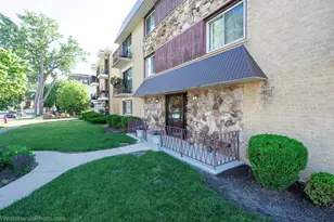 915 Graceland Ave, Des Plaines, IL 60016 - Photo 19