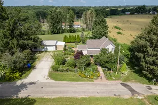 631 N Adams St, Kewanee, IL 61443 - Photo 7