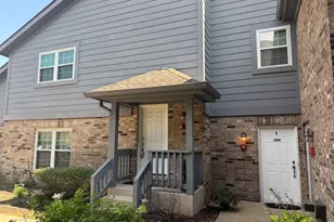 43 Foxcroft Rd, Naperville, IL 60565 - Photo 1