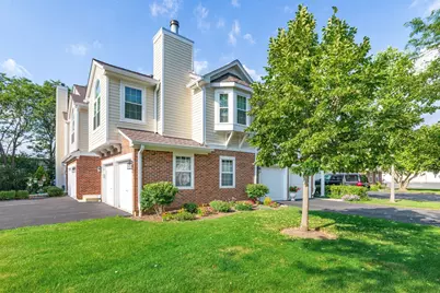 622 Grosse Pointe Circle, Vernon Hills, IL 60061 - Photo 1