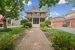 1538 Oakwood Ave, Highland Park, IL 60035 - Photo 1