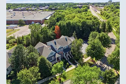 435 E Railroad Avenue, Bartlett, IL 60103 - Photo 7