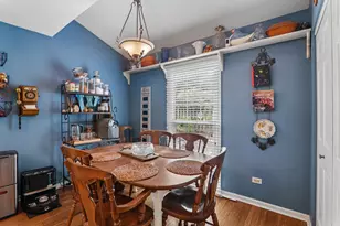 1644 Swallow St, Naperville, IL 60565 - Photo 5
