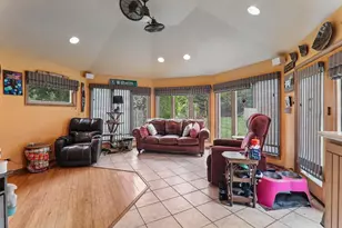 1644 Swallow St, Naperville, IL 60565 - Photo 7