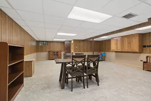 10025 S 53rd Ave, Oak Lawn, IL 60453 - Photo 19