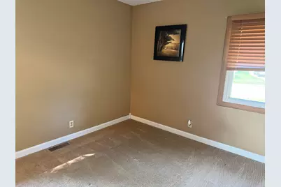 8 Sandburg Court, Clifton, IL 61727 - Photo 23