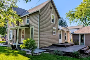 111 N Wesley Ave, Mount Morris, IL 61054 - Photo 3