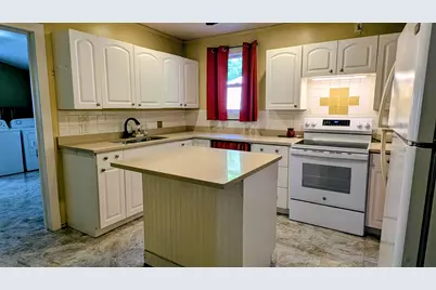 111 N Wesley Avenue, Mount Morris, IL 61054 - Photo 9