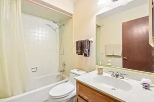 79 Castle Rock Ln, Bloomingdale, IL 60108 - Photo 17