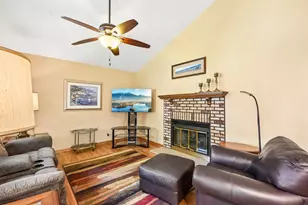 79 Castle Rock Ln, Bloomingdale, IL 60108 - Photo 3
