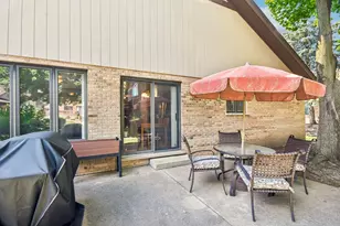 79 Castle Rock Ln, Bloomingdale, IL 60108 - Photo 23