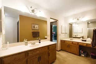 79 Castle Rock Ln, Bloomingdale, IL 60108 - Photo 13
