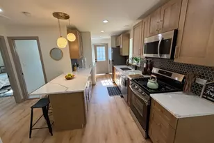 939 S Fletcher Dr, Wheeling, IL 60090 - Photo 3