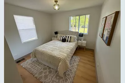 939 S Fletcher Drive, Wheeling, IL 60090 - Photo 7
