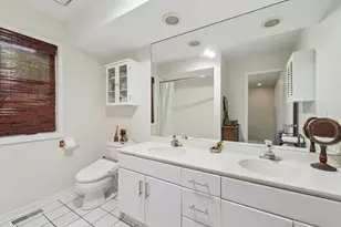35 Barnard Ln, Highland Park, IL 60035 - Photo 17
