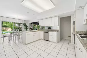 35 Barnard Ln, Highland Park, IL 60035 - Photo 13