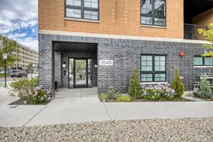 1548 W Ardmore Ave, Chicago, IL 60660 - Photo 1