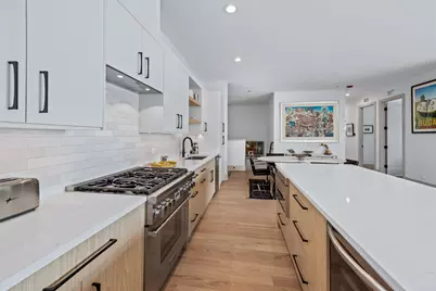 1548 W Ardmore Avenue #2C, Chicago, IL 60660 - Photo 7
