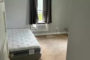 411 E Seminary Ave, Hoopeston, IL 60942 - Photo 23