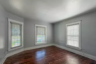 411 E Seminary Ave, Hoopeston, IL 60942 - Photo 9