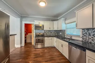411 E Seminary Ave, Hoopeston, IL 60942 - Photo 15