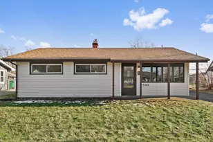 2302 Madonna Ave, Joliet, IL 60436 - Photo 1