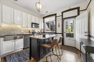 2314 W Cortez St, Chicago, IL 60622 - Photo 9