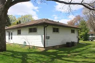 63 Pine Ct, Crystal Lake, IL 60014 - Photo 19