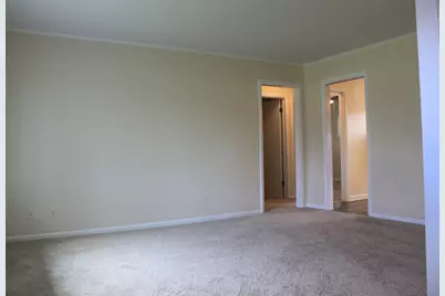 63 Pine Court, Crystal Lake, IL 60014 - Photo 5