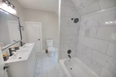 501 Raymond Street, Elgin, IL 60120 - Photo 15