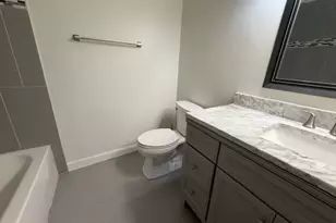 1327 Williamsburg Dr, Schaumburg, IL 60193 - Photo 9