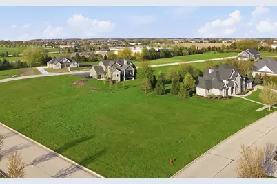247 Merry Oaks Drive, Sycamore, IL 60178 - Photo 1