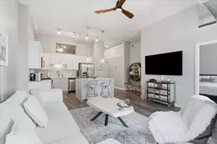 740 W Fulton St, Chicago, IL 60661 - Photo 5