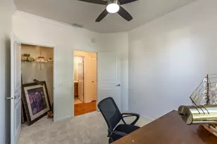 860 Cascade Falls Dr, Elgin, IL 60124 - Photo 13
