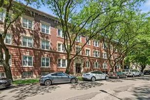 5052 S Blackstone Ave, Chicago, IL 60615 - Photo 1