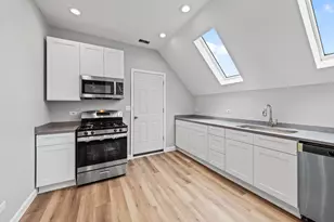 1214 W Melrose St, Chicago, IL 60657 - Photo 3