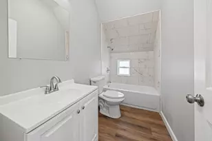 1214 W Melrose St, Chicago, IL 60657 - Photo 11
