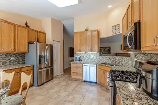 263 Shadow Creek Circle, Vernon Hills, IL 60061 - Photo 19