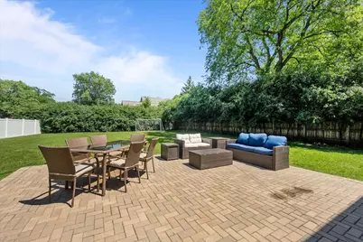 821 Castlewood Lane, Deerfield, IL 60015 - Photo 19