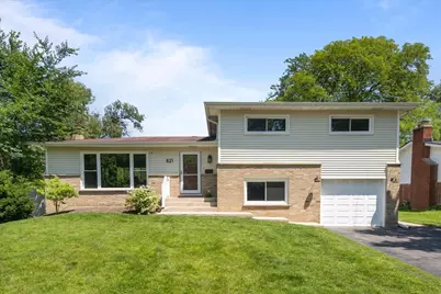 821 Castlewood Lane, Deerfield, IL 60015 - Photo 1