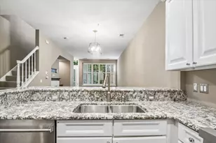 960 N Crosby St, Chicago, IL 60610 - Photo 9