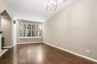 960 N Crosby St, Chicago, IL 60610 - Photo 3